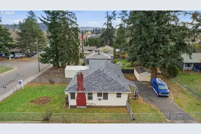 2309 SE 135th Ave, Portland, OR 97233 - Photo 3