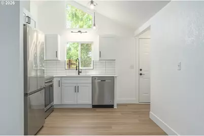 1860 W 12th Ave, Eugene, OR 97402 - Photo 9