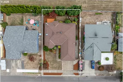 2234 SE 74th Ave, Hillsboro, OR 97123 - Photo 3