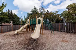 2234 SE 74th Ave, Hillsboro, OR 97123 - Photo 33