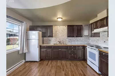 154 S 21st St, Saint Helens, OR 97051 - Photo 13