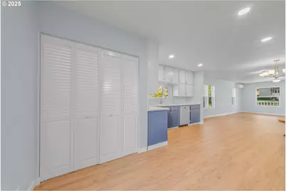 1530 SE Hamilton St, Roseburg, OR 97470 - Photo 13