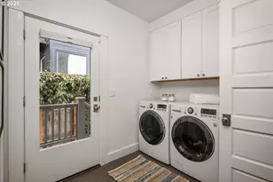 138 NE 18th Ave, Portland, OR 97232 - Photo 25