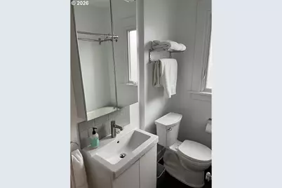 138 NE 18th Ave, Portland, OR 97232 - Photo 33