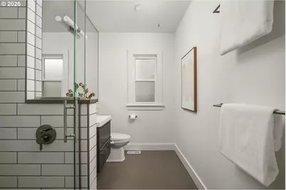 138 NE 18th Ave, Portland, OR 97232 - Photo 21