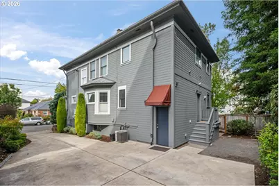138 NE 18th Ave, Portland, OR 97232 - Photo 31
