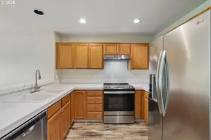 1381 NE Kinney St, Hillsboro, OR 97124 - Photo 11