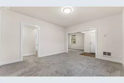 421 Golden Ave, Coos Bay, OR 97420 - Photo 9