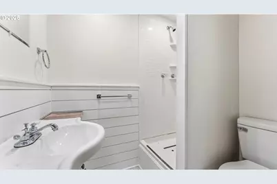 421 Golden Ave, Coos Bay, OR 97420 - Photo 19