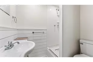 421 Golden Ave, Coos Bay, OR 97420 - Photo 19