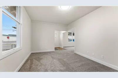 421 Golden Ave, Coos Bay, OR 97420 - Photo 7