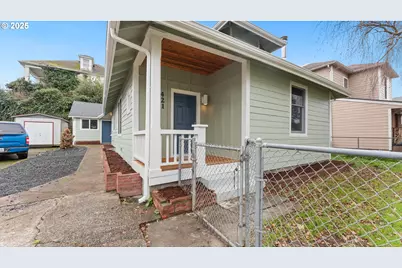 421 Golden Ave, Coos Bay, OR 97420 - Photo 3