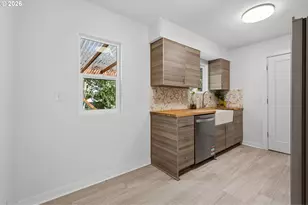 9714 N Van Houten Ave, Portland, OR 97203 - Photo 11