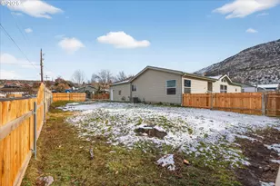 1680 Plum St, Baker City, OR 97814 - Photo 27