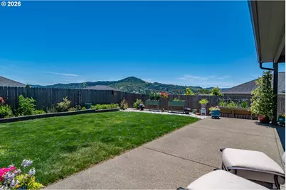 836 Durham Ave, Sutherlin, OR 97479 - Photo 37