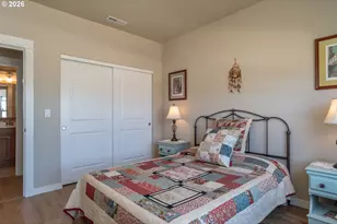 836 Durham Ave, Sutherlin, OR 97479 - Photo 9