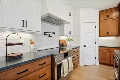 11408 NE 51st Ave, Vancouver, WA 98686 - Photo 9