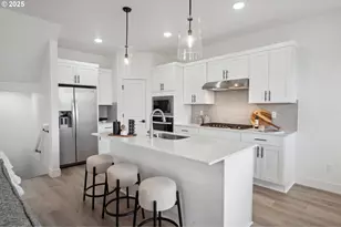 19885 SW Lou Ln, Beaverton, OR 97007 - Photo 13