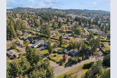 3410 SW Underwood Dr, Portland, OR 97225 - Photo 29