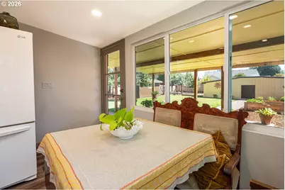 1883 7th St, Springfield, OR 97477 - Photo 11