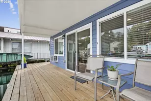 11630 N Island Cove Ln, Portland, OR 97217 - Photo 29