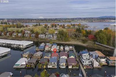 11630 N Island Cove Ln, Portland, OR 97217 - Photo 41