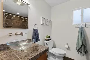11630 N Island Cove Ln, Portland, OR 97217 - Photo 11