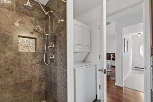 11630 N Island Cove Ln, Portland, OR 97217 - Photo 13
