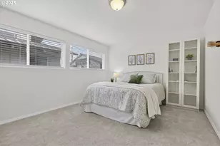 11630 N Island Cove Ln, Portland, OR 97217 - Photo 5