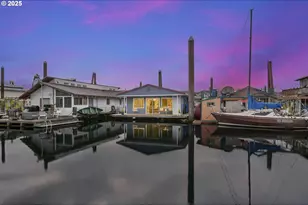 11630 N Island Cove Ln, Portland, OR 97217 - Photo 33