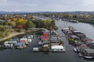 11630 N Island Cove Ln, Portland, OR 97217 - Photo 37