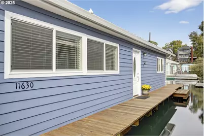 11630 N Island Cove Ln, Portland, OR 97217 - Photo 1