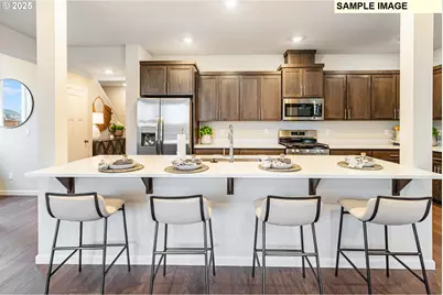 2594 Mt St Helens Ave SE, Salem, OR 97302 - Photo 3