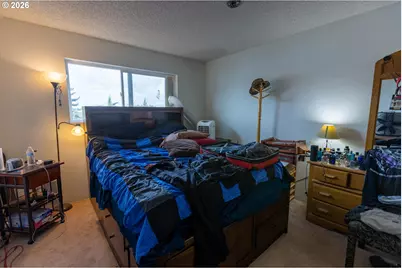 950 Evergreen Rd, Woodburn, OR 97071 - Photo 27