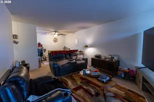 950 Evergreen Rd, Woodburn, OR 97071 - Photo 19