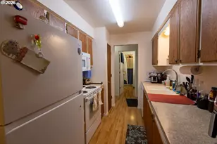 950 Evergreen Rd, Woodburn, OR 97071 - Photo 9