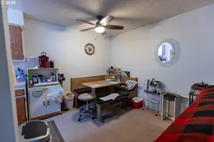 950 Evergreen Rd, Woodburn, OR 97071 - Photo 13