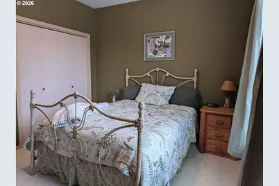 47 SW Gardenia Ave, Warrenton, OR 97146 - Photo 21