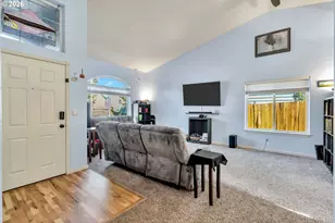 1558 SE Jasmine Way, Gresham, OR 97080 - Photo 5
