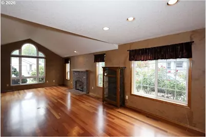 1609 NE 150th Ave, Portland, OR 97230 - Photo 9