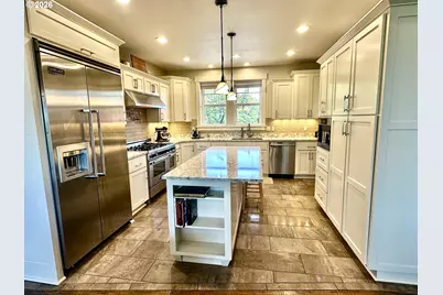 1196 Southridge Way, Roseburg, OR 97470 - Photo 9