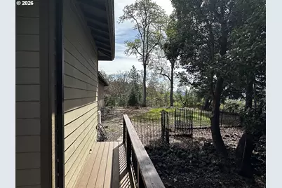 1196 Southridge Way, Roseburg, OR 97470 - Photo 35