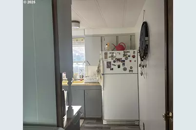 98825 Pleasant Hill Dr #6, Brookings, OR 97415 - Photo 9