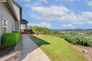 1548 NE Rocky Ridge Dr, Roseburg, OR 97470 - Photo 5
