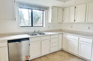 10710 S McAlister Rd, Island City, OR 97850 - Photo 11