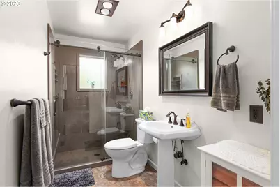 402 Martha Dr, Roseburg North, OR 97495 - Photo 27