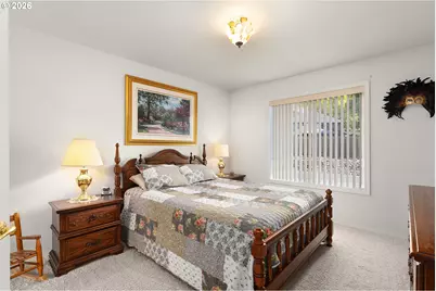 402 Martha Dr, Roseburg North, OR 97495 - Photo 25