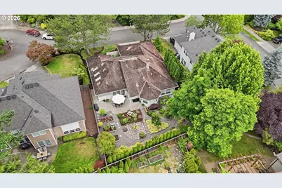 1712 NW Caxton Ct, Portland, OR 97229 - Photo 33