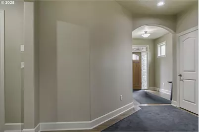 7915 SW Summerton St, Wilsonville, OR 97070 - Photo 5