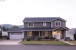 786 N View Dr, Roseburg North, OR 97495 - Photo 1